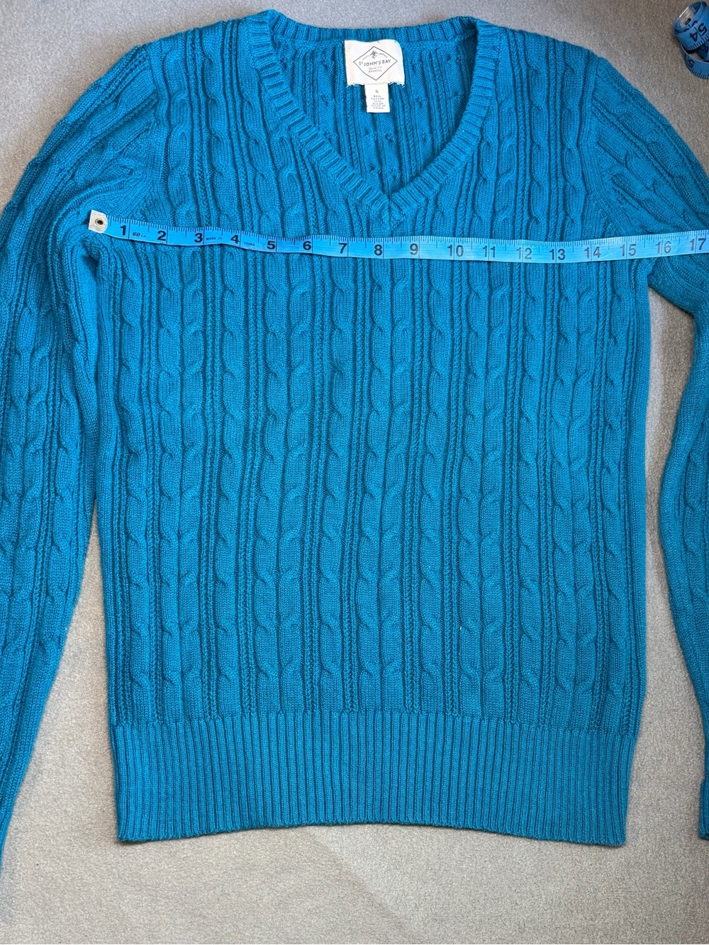 St. John's Bay Teal Cable-Knit V-Neck Sweater woman’s small